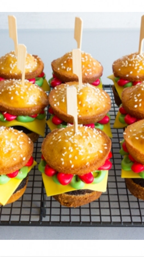 Storage Of Cupcakes Day Of Event