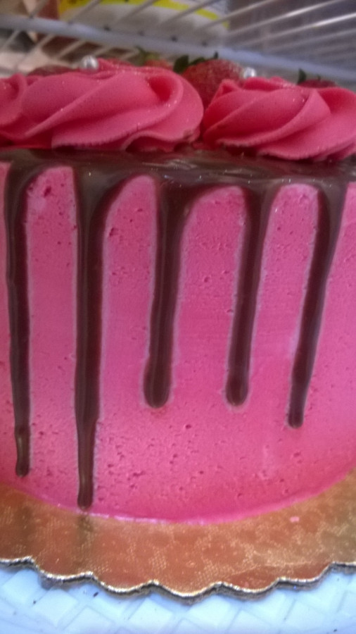 Drip Cake Dilemma! Help Pls