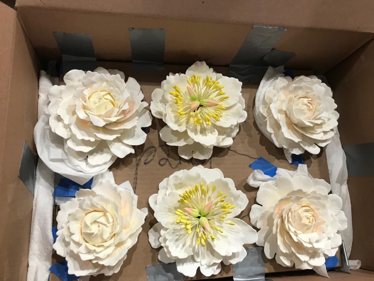 Flowers Too Heavy For Buttercream Cake?