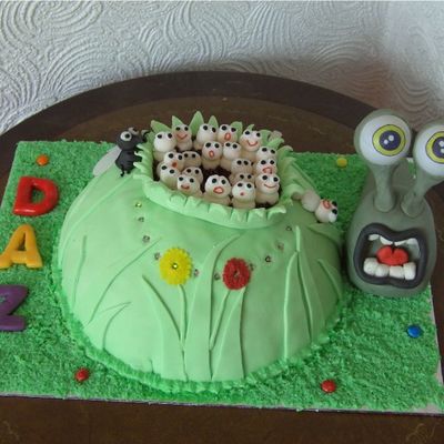 Singing And Flashing Flushed Away Slug And Maggot Cake! Singing And Flashing Flushed Away Slug And Maggot Cake!