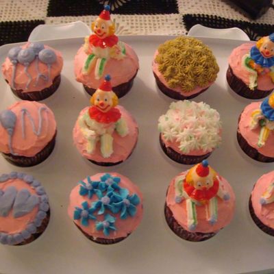 Wilton Course 1 - Lesson 2 on Cake Central