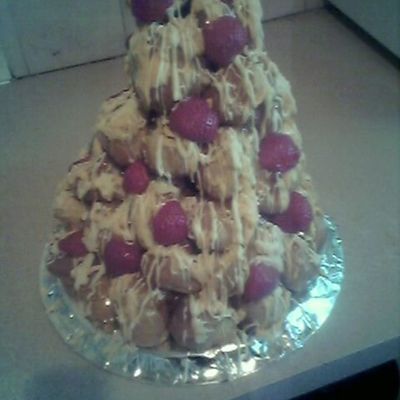 Croquembouche With Caramel Chocolate And Filling Croquembouche With Caramel Chocolate And Filling
