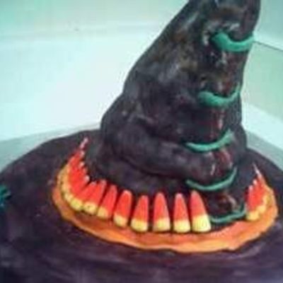 Witch Hat on Cake Central