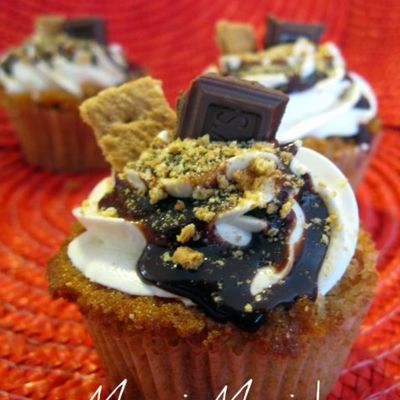 S'mores Cupcake S'mores Cupcake