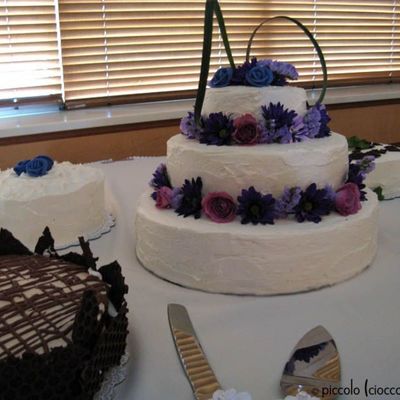 Tiered + Satellite Wedding Cake Tiered + Satellite Wedding Cake