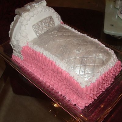 Angela's Baby Bassinette Cake Angela's Baby Bassinette Cake