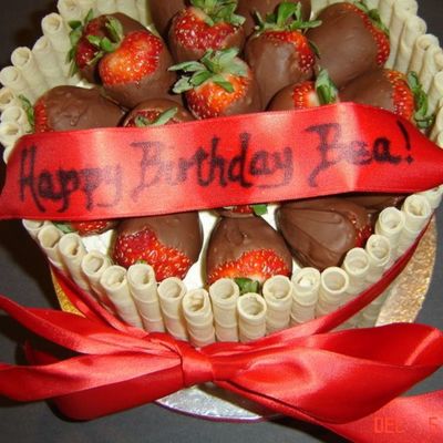 Chocolate Covered Strawberries With Piroutte Wafers Chocolate Covered Strawberries With Piroutte Wafers