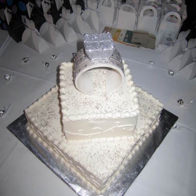 3-D Engagement Ring Made Out Of Fondant And Gumpaste 3-D Engagement Ring Made Out Of Fondant And Gumpaste