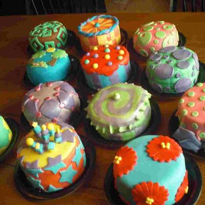 Cakes In A Row Cakes In A Row