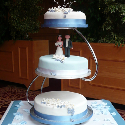 Floating Wedding Cake Floating Wedding Cake
