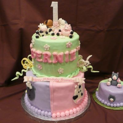 1St Birthday Girl Barnyard Cake 1St Birthday Girl Barnyard Cake