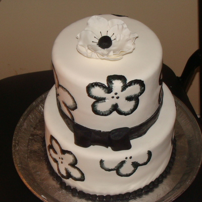 Black And White Anemone on Cake Central
