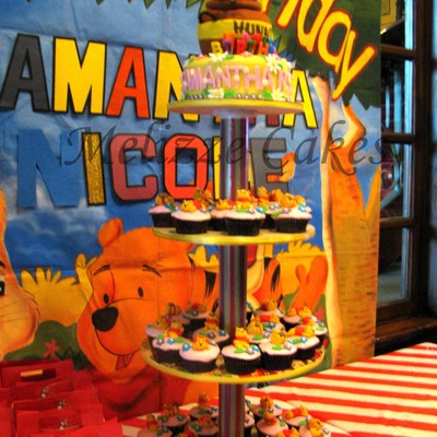 Winnie The Pooh Cupcake Tower Winnie The Pooh Cupcake Tower