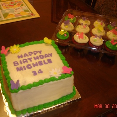 Red Velvet Cake And Cupcakes Red Velvet Cake And Cupcakes