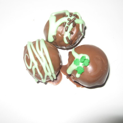 St. Patrick's Cakeballs St. Patrick's Cakeballs
