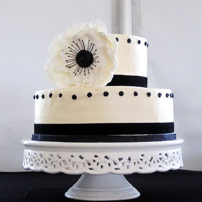 Ivory And Black Anemone Cake on Cake Central