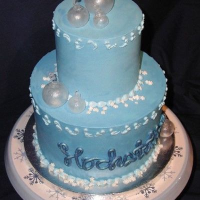 Family Holiday Cake Family Holiday Cake