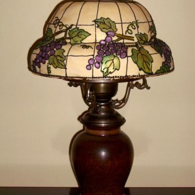Tiffany Lamp-Shade With Grapes And Vines Tiffany Lamp-Shade With Grapes And Vines