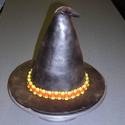 Witch Hat on Cake Central