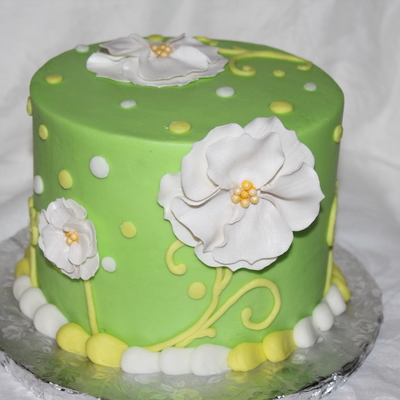 Green Buttercream And White Gp Flowers Green Buttercream And White Gp Flowers
