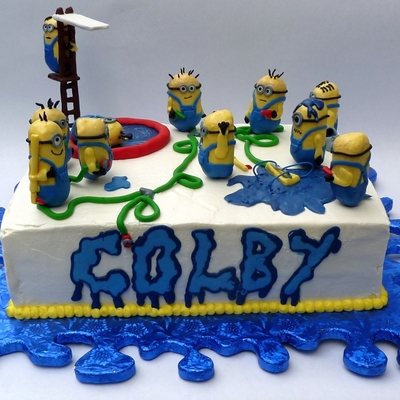 Water Fight Minion Style! Water Fight Minion Style!