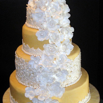 Round Wedding Cake Round Wedding Cake