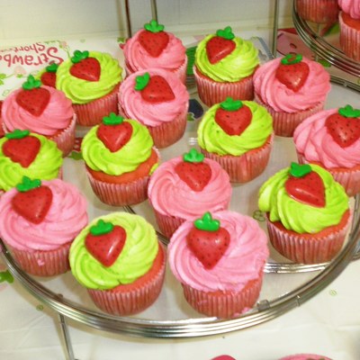 Strawberry Cupcakes Strawberry Cupcakes