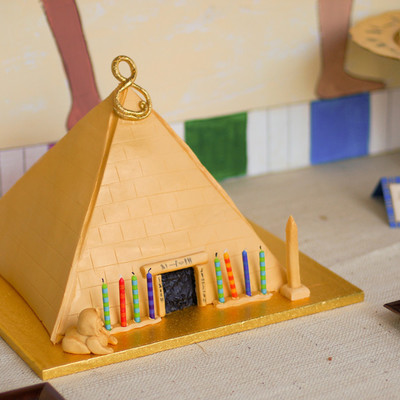 Egyptian Pyramid Cake Egyptian Pyramid Cake