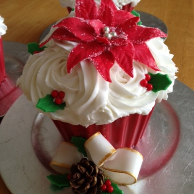 Giant Cupcakes Made 3 Of These Babies With Cake Ball Centers In Red Amp Green To Look Like An Ornament Vanilla Cake And Buttercream Ic Giant Cupcakes Made 3 Of These Babies With Cake Ball Centers In Red Amp Green To Look Like An Ornament Vanilla Cake And Buttercream Ic