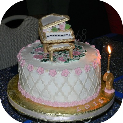 Antique Piano Amp All Decorations Made Of Fondant Wtylose More Tylose In The Piano Amp Flower In The Piano Lemon Cake With Strawberr Antique Piano Amp All Decorations Made Of Fondant Wtylose More Tylose In The Piano Amp Flower In The Piano Lemon Cake With Strawberr