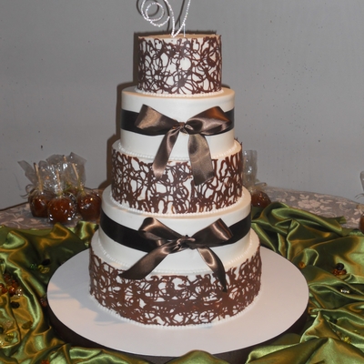 Elegant Chocolate Wrap Cake Elegant Chocolate Wrap Cake