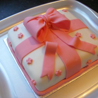 Pink Bow Birthday Cake