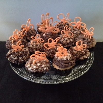Funky Cupcakes Marble Chocolate Amp Vanilla Cheesecake Flavored Cupcakes Iced In Chocolate Amp Vanilla Cheesecake Flavored Icing Fun Or Funky Cupcakes Marble Chocolate Amp Vanilla Cheesecake Flavored Cupcakes Iced In Chocolate Amp Vanilla Cheesecake Flavored Icing Fun Or