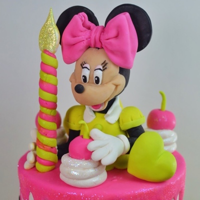 Minnie Mouse Cake For Icing Smiles