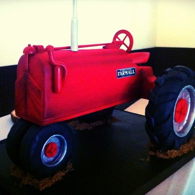 Farmall Tractor For A Grooms Cake This Was Quite The Challenge Lol Tractor Body Made From Cake Tires Made From Rice Crispy Treats An Farmall Tractor For A Grooms Cake This Was Quite The Challenge Lol Tractor Body Made From Cake Tires Made From Rice Crispy Treats An