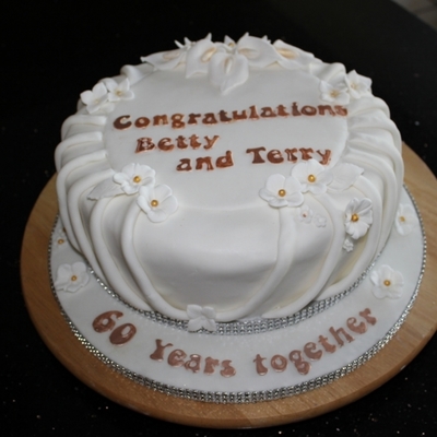 Pleated Anniversary Cake With Flowers Pleated Anniversary Cake With Flowers