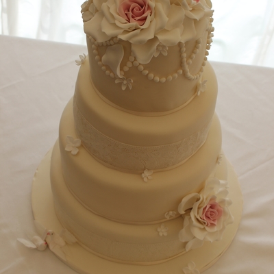 Shabby Chic Wedding Cake Shabby Chic Wedding Cake