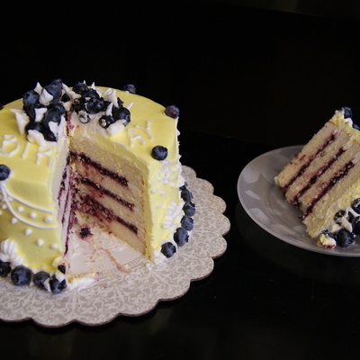 Small Six Inch Round Lemon Cake With Blueberry Filling The Blueberries On The Cake Are Fresh From My Backyard I Made This For My Mother Small Six Inch Round Lemon Cake With Blueberry Filling The Blueberries On The Cake Are Fresh From My Backyard I Made This For My Mother
