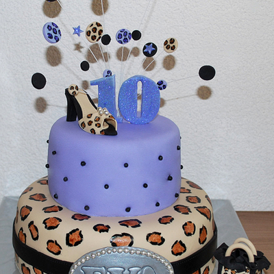 Fashionable Leopard Print Bling Cake Fashionable Leopard Print Bling Cake