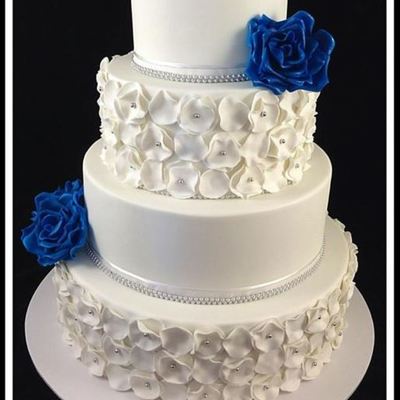 Here Is A Gorgeous Wedding Cake I Made Inspired By A Luisa Galuppo Design The Couple Chose Dark Chocolate And Raspberry Mud Cake And Marbl... Here Is A Gorgeous Wedding Cake I Made Inspired By A Luisa Galuppo Design The Couple Chose Dark Chocolate And Raspberry Mud Cake And Marbl...