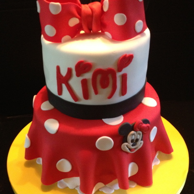 Fun And Easy Minnie Mouse Cake This Was Made For A Girl That Didnt Qualify For Icing Smiles But Deserved One Anyways It Was My Own Smi Fun And Easy Minnie Mouse Cake This Was Made For A Girl That Didnt Qualify For Icing Smiles But Deserved One Anyways It Was My Own Smi