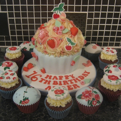 Cath Kidston Inspired Giant Cupcake & Cupcakes Cath Kidston Inspired Giant Cupcake & Cupcakes
