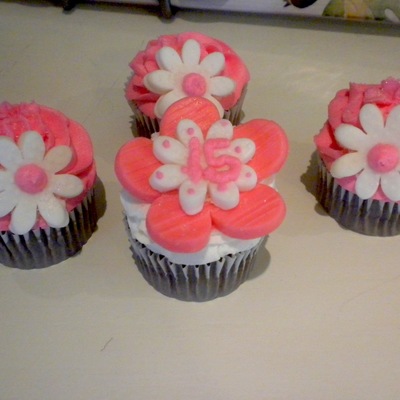 15Th Birthday Cupcakes 15Th Birthday Cupcakes