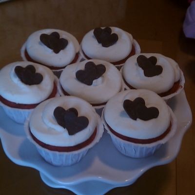 Red Velvet With White Chocolate Buttercream Red Velvet With White Chocolate Buttercream