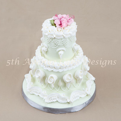 Having Fun With Lambeth Method Of Cake Decorating on Cake Central