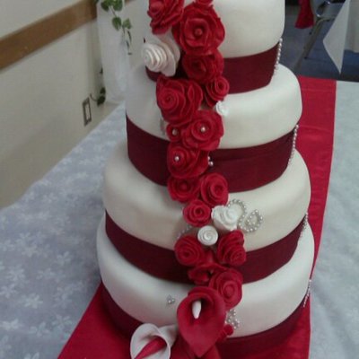 My Very First Sugarpaste Rose Wedding Cake