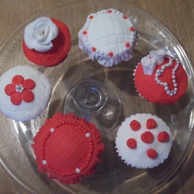 Mums Birthday Cupcakes Mums Birthday Cupcakes