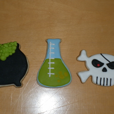 I Forgot To Add This Earlier I Made Some Sugar Cookies With Flood Royal Icing For Sons Class For Halloween The Images Are From The Cardbo I Forgot To Add This Earlier I Made Some Sugar Cookies With Flood Royal Icing For Sons Class For Halloween The Images Are From The Cardbo