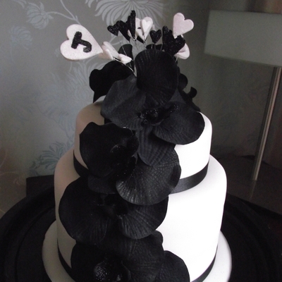 Black And White Orchid Cake on Cake Central