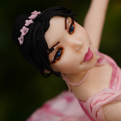 Soaring Ballerina : Gravity Defying Cake Soaring Ballerina : Gravity Defying Cake